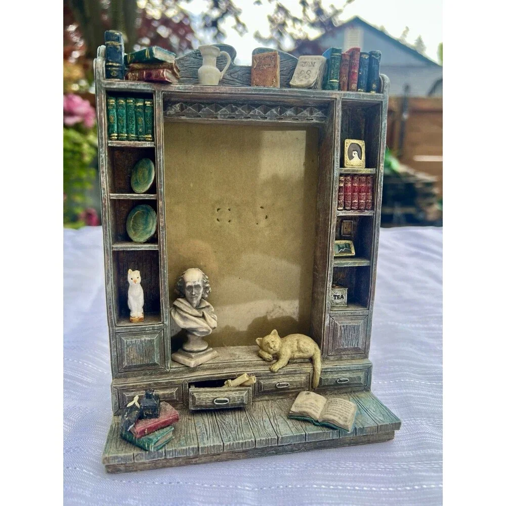 Westland 3D Library Photo Frame Books Cat Scholar Dark Academia Vintage Decor